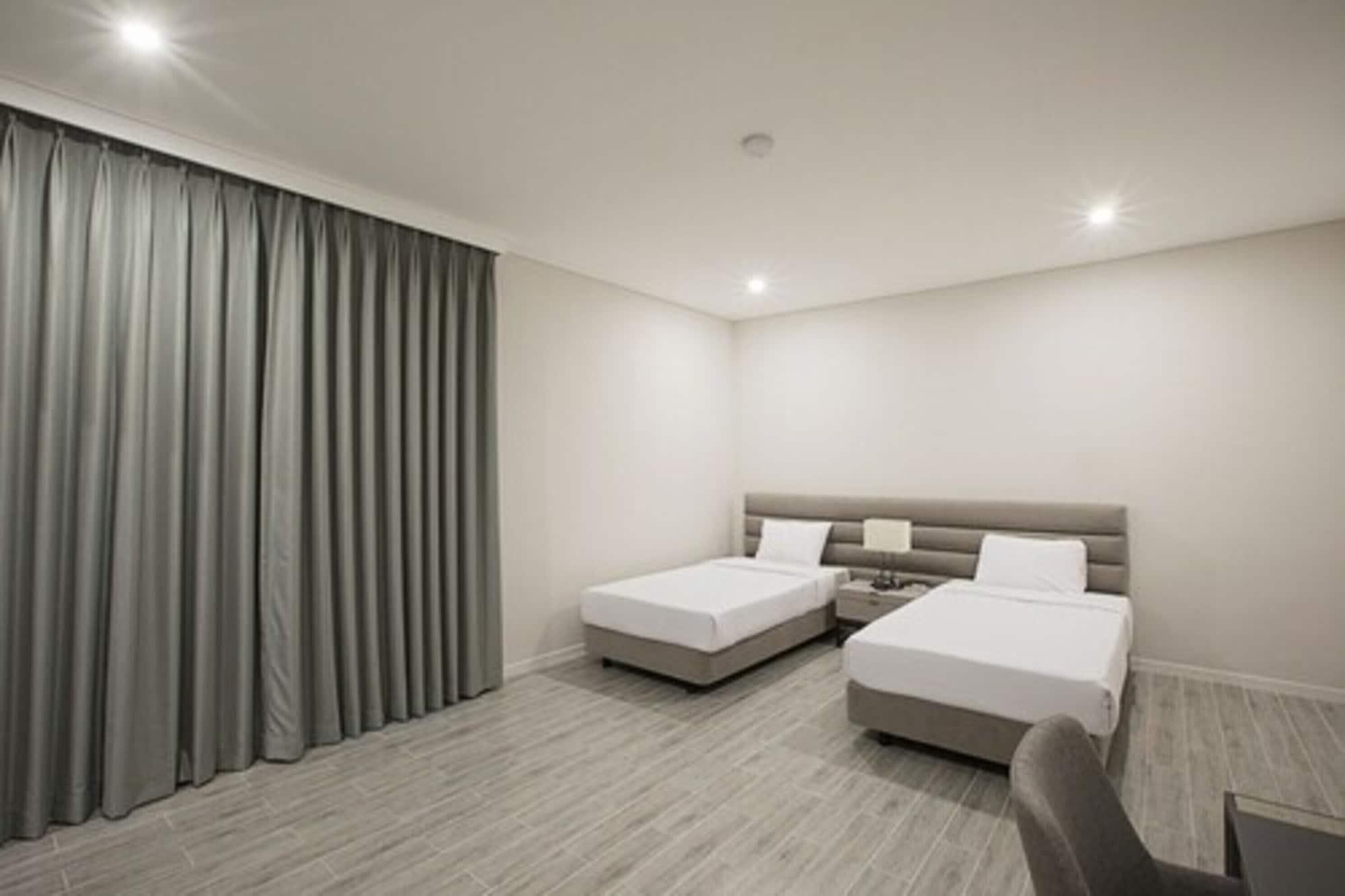 Pacific Palm Resort Сайпан Екстериор снимка