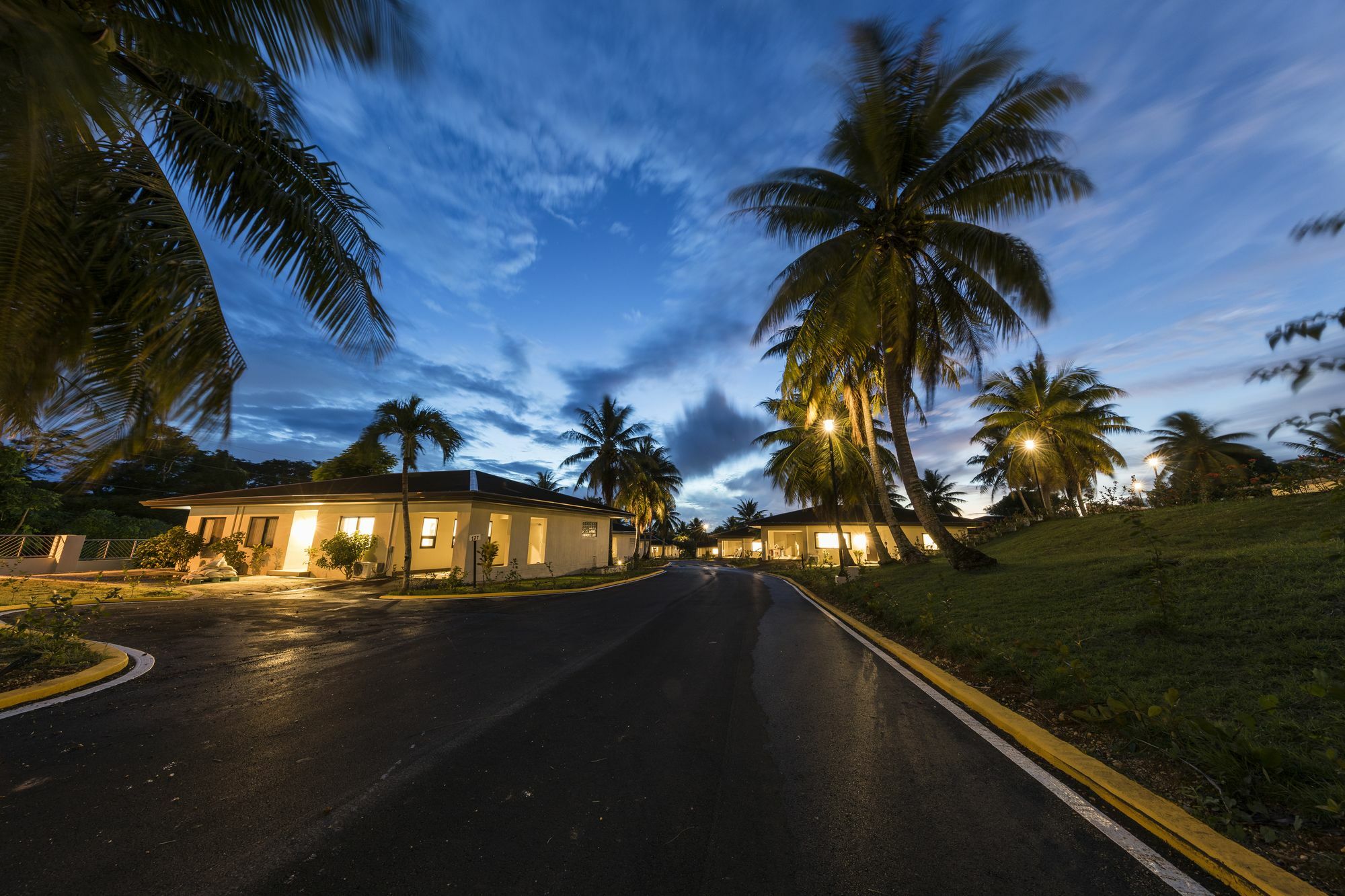 Pacific Palm Resort Сайпан Екстериор снимка