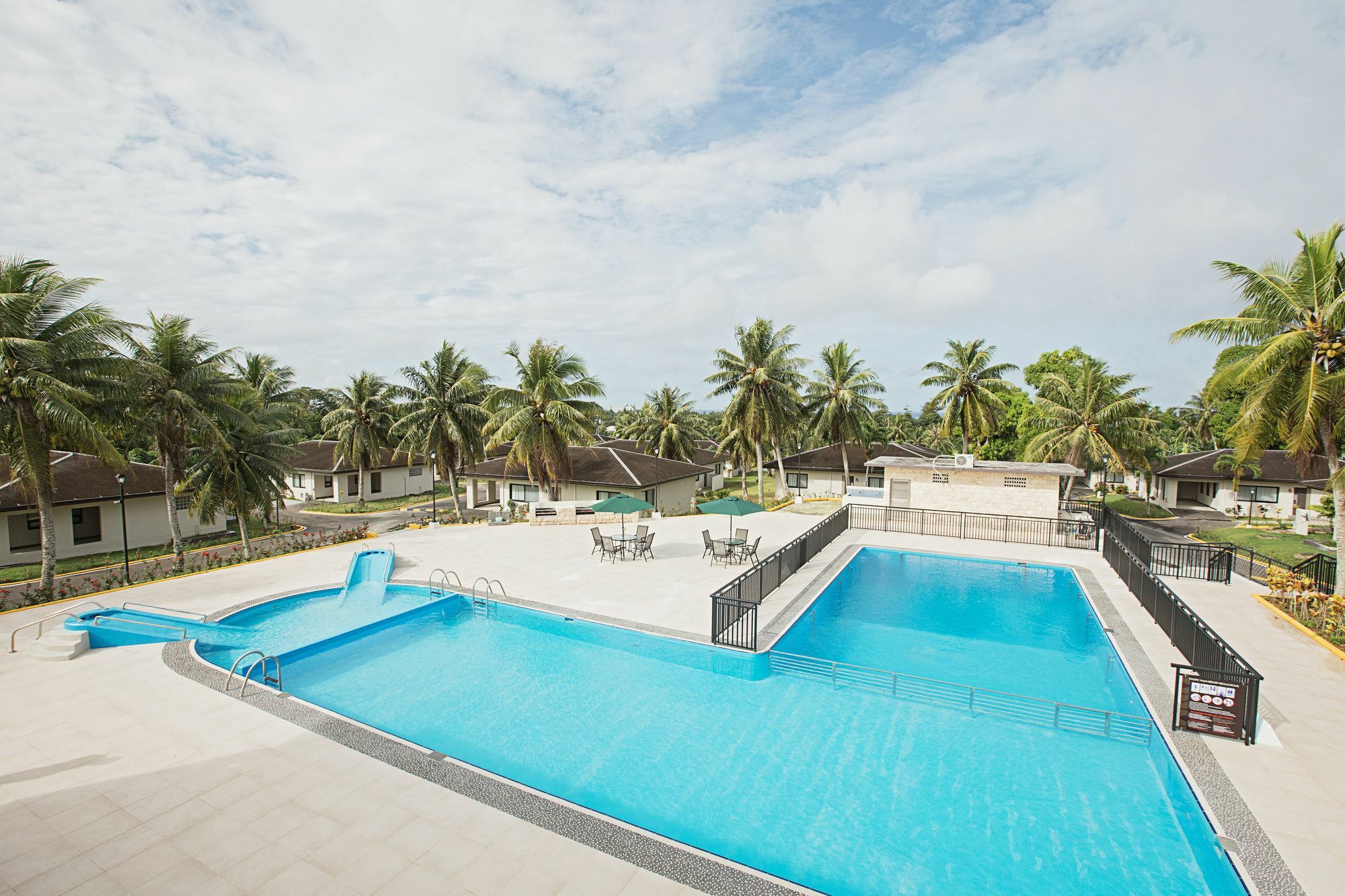 Pacific Palm Resort Сайпан Екстериор снимка